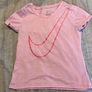 Nike girls large tee